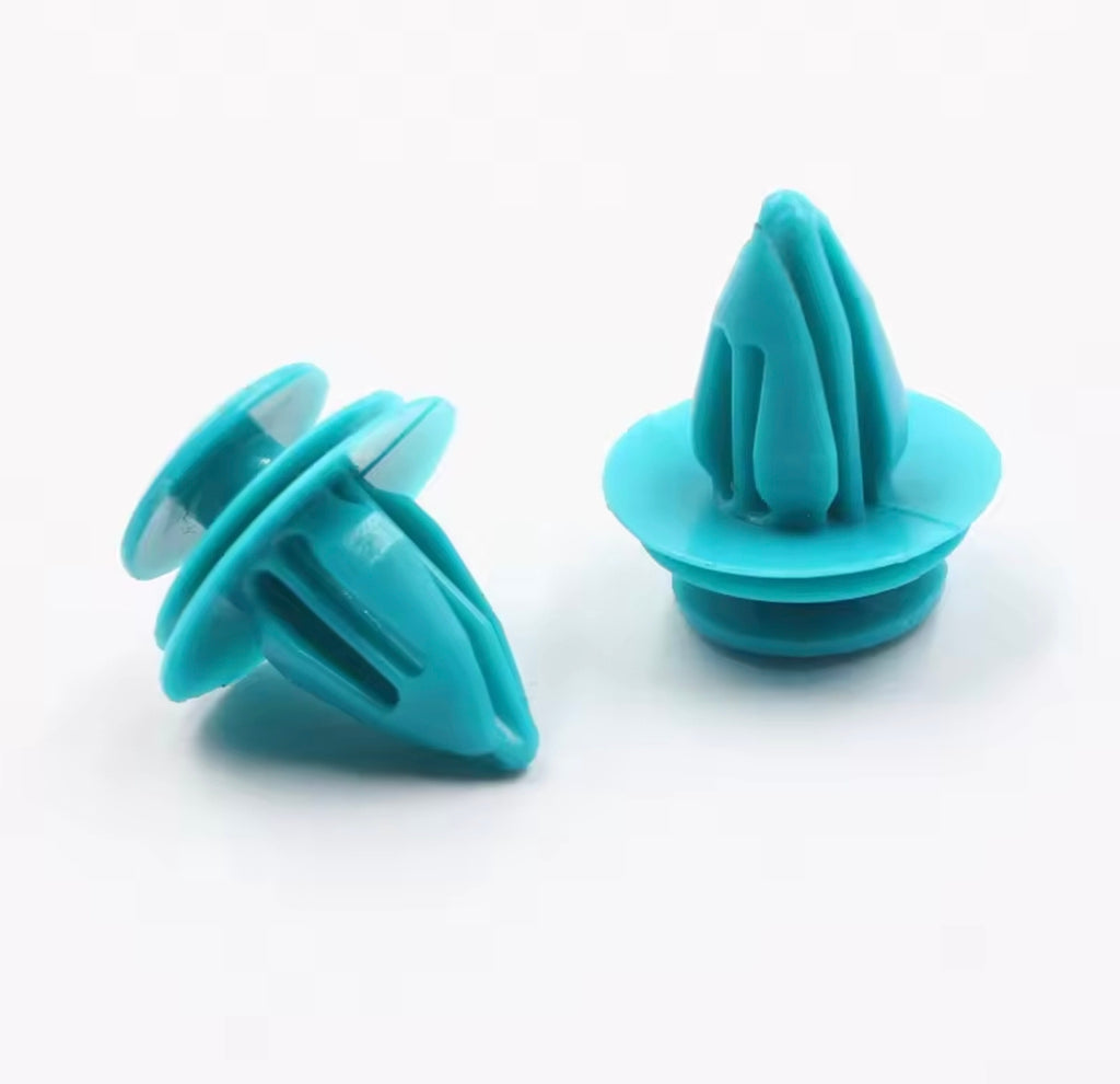 Kit 100 Clips Plásticos Universales para Vehículo Marca Pervoi